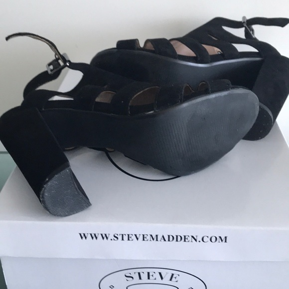 Shoes - Picture 4 of 5